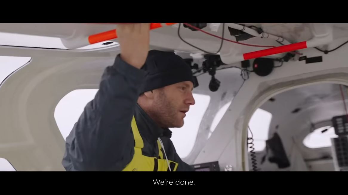 Team Gitana beendet das Rennen um die Jules-Verne-Trophy.