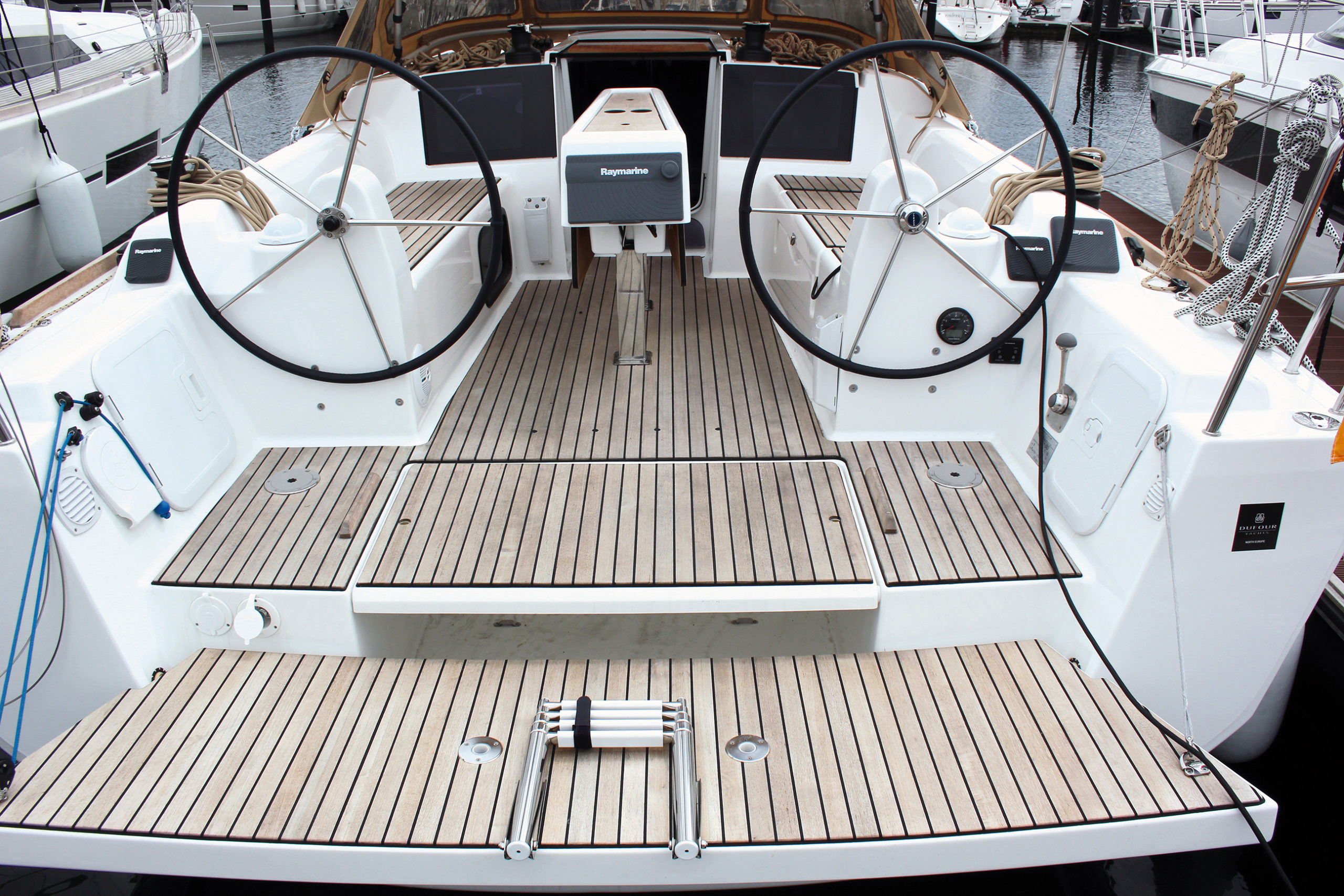Vor dem ersten Törn steht das große Reinemachen an. Je aufgeräumter das Cockpit, desto besser © Silke Springer