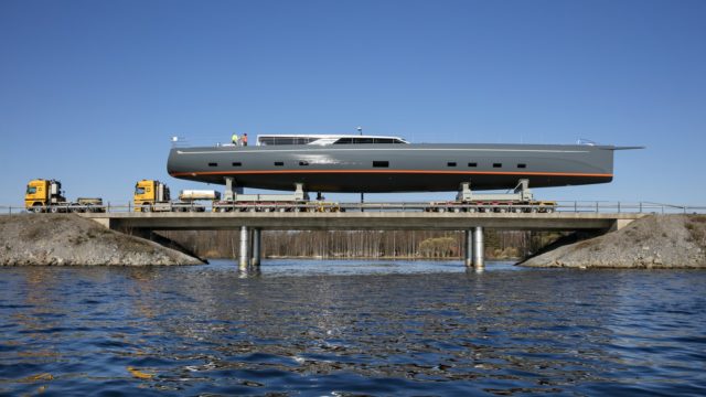 Teilweise mussten ganze Straßenzüge umgebaut werden. Bild: Baltic Yachts