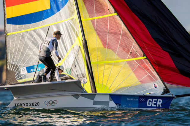 Heil/Plößel behielten am ersten Wettfahrttag in Enoshima die Nerven und wurden Dritte.<br />© Sailing Energy / World Sailing
