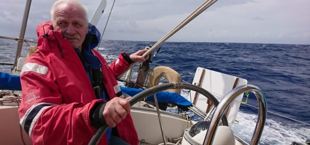 Dr. Peter Reichel von den Soltwaters findet unter anderem, dass die geplanten Befahrensregeln des Wattenmeers Wassersportler größeren Gefahren aussetzen. Foto: Kölling