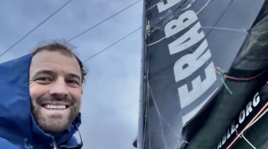 Vendée Globe: Die irre Bastelarbeit von Sam Goodchild – Boris Herrmann will „einfach nur nach Hause“