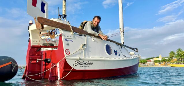 Mikro-Weltumseglung 2.0: Yann Quenet nach Transat in der Karibik – auf 4.20m-Boot nach Kanada