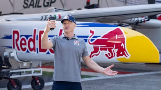 SailGP: Investorengruppe um Hollywood-Star Anne Hatheway kauft italienisches Team