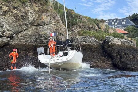 Von der Mooring-Tonne gelöst: Rettung der Yacht gescheitert – Lecksegel hielt nicht