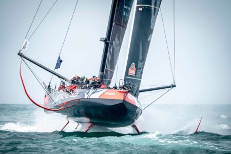 IMOCA Course des Caps: Malizia bei der ersten Kap-Wertung auf Platz vier – nun mit Problemen