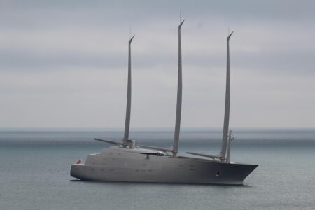 Segelyacht A: Seit über drei Jahren beschlagnahmt. Hohe Unterhaltskosten belasten italienische Staatskasse
