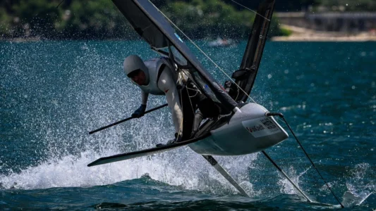 Moth WM der Superlative: Neuer deutscher 49er-Star auf Platz zwei – vor Slingsby, Botin und Scott