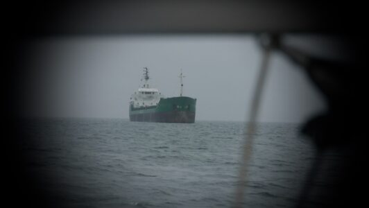 Russische Schattenflotte auf der Ostsee: Worum die NATO Segler bittet
