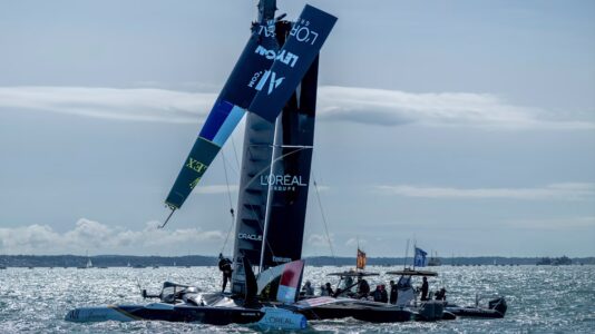 SailGP Portsmouth: Fantastisches Comeback nach drei Jahren warten – Frankreich mit Mastbruch