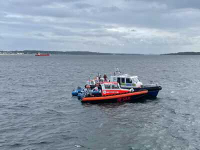 Seenotretter bergen verletzte 49er-Seglerin: Beim Regatta-Training vor Schilksee