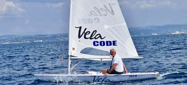 Guinness-Weltrekord: Yacht-Designer Dan Lenard segelt 321,5 Seemeilen nonstop im ILCA 7