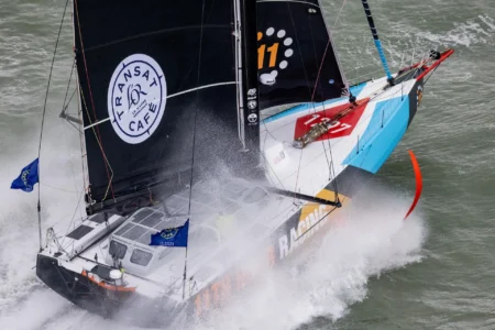 Transat Café L’Or: Ex Malizia stark platziert – Die Langzeit-Strategie der besten IMOCA-Skipper