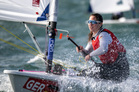 Youth Sailing World Championships: Mirjam Dohle erkämpft Bronze – Levian Büscher 4.