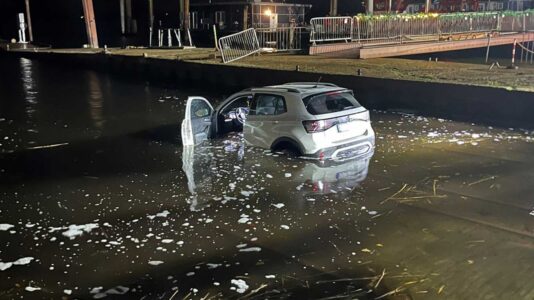 Dumm gelaufen: Warum ein VW-SUV in der Schlei landete