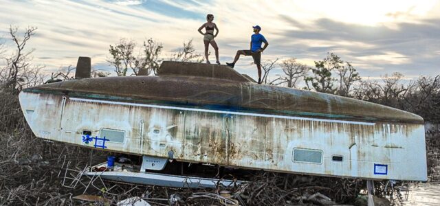 Segel-Influencer Sascha und Raf: Kat-Wrack aus den Mangroven geborgen – nun wird hart gearbeitet