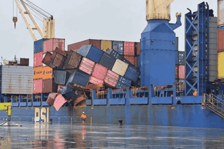 Container-Warnung in der Biskaya: Wie knapp Sodebo und IDEC Sport die treibenden Boxen passierten