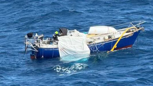 Einhandsegler von Luxuskreuzfahrtschiff gerettet: Was ein fast 70 Jahre altes Meldesystem damit zu tun hat