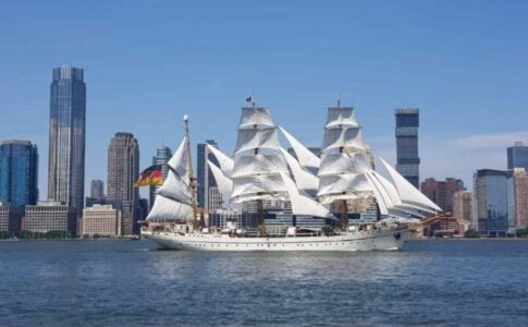 SAIL250: Die größte Windjammer-Parade des Jahres läuft