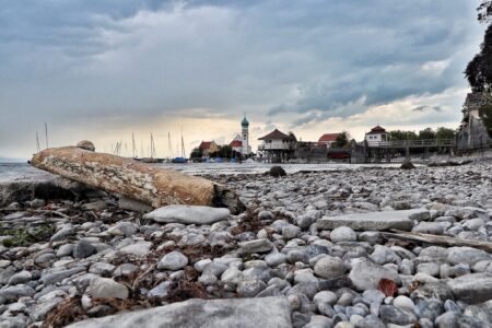 Historisches Niedrigwasser: Der Bodensee trocknet aus – Segler kämpfen mit den Folgen