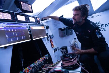 The Ocean Race Atlantic Finish: Flauten-Thriller live – Alter Malizia „explodiert“ Foil-Aufhängung wie bei Boris