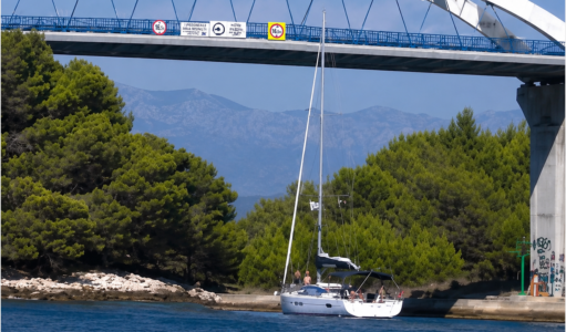 Dumm gelaufen: Mastbruch an gefürchteter Ždrelac-Brücke vor laufender Kamera
