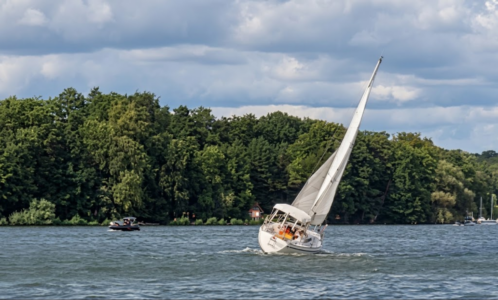 Cruising auf dem Binnensee: Wenn die Genua plötzlich back steht
